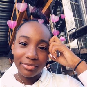 Meet your Posher, Charlize